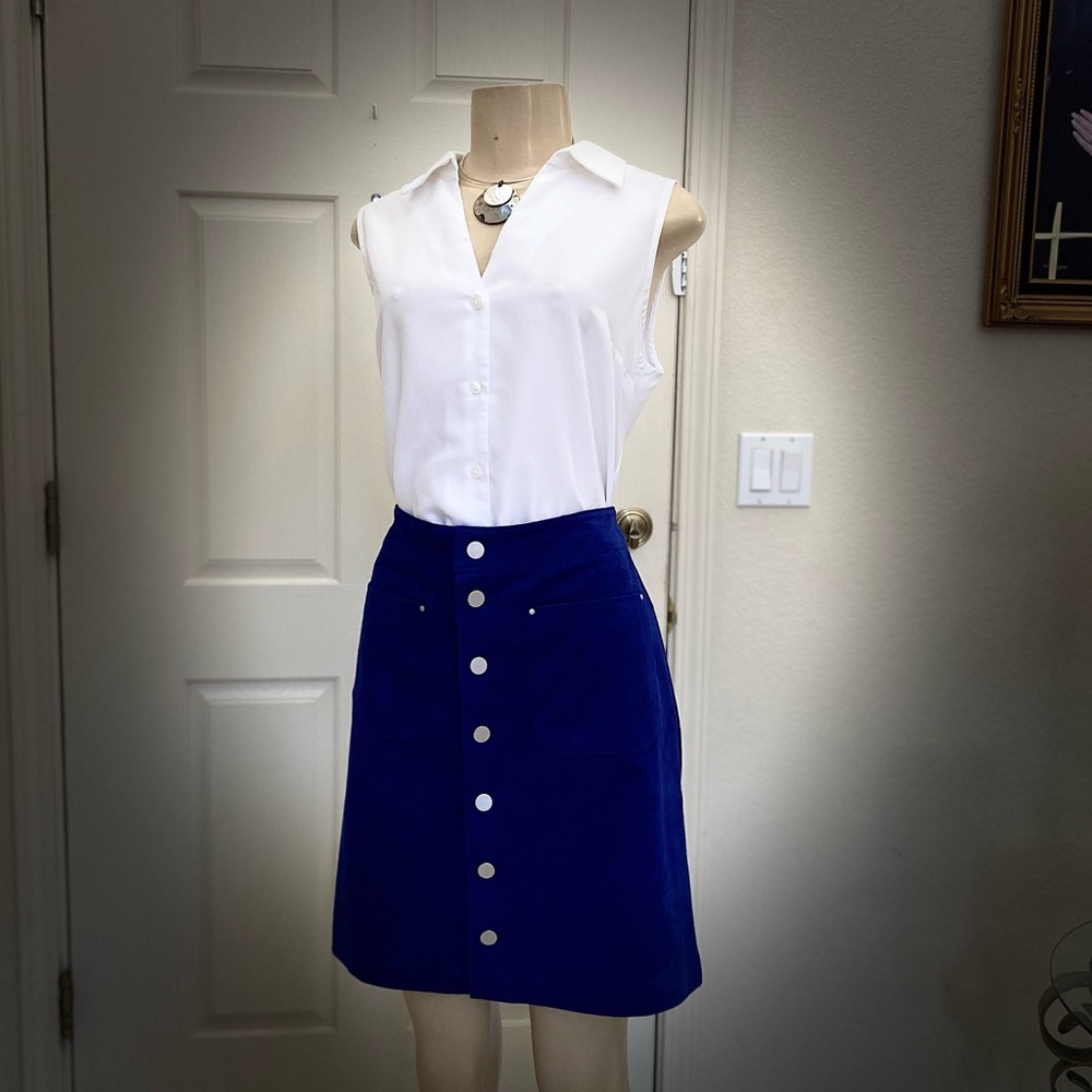 “INC”💙 Great Royal Blue Faux Suede material skirt